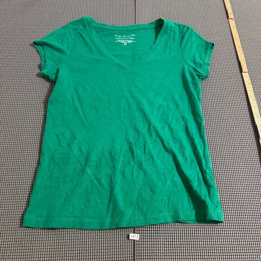 Tahari Essentials Green V-Neck Short Sleeve T-Shirt Womens Size S/P